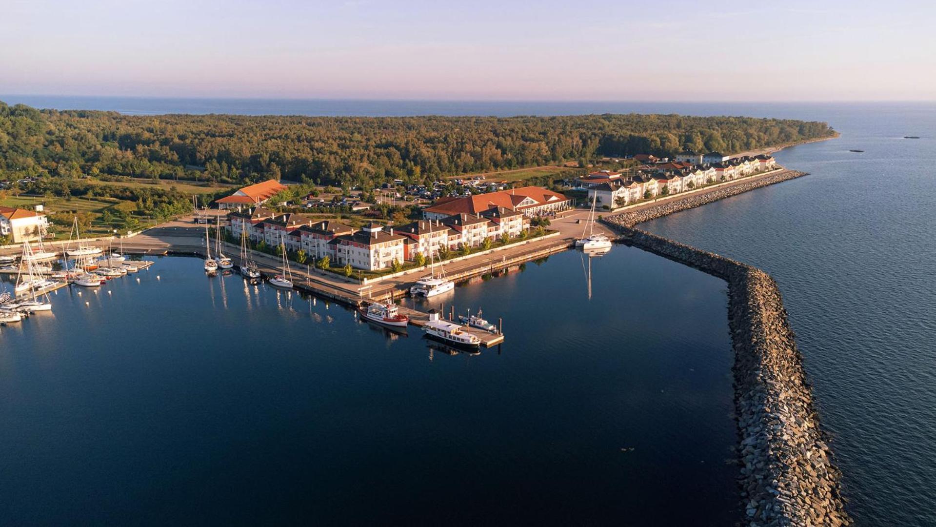 Beech Resort Boltenhagen Exterior photo